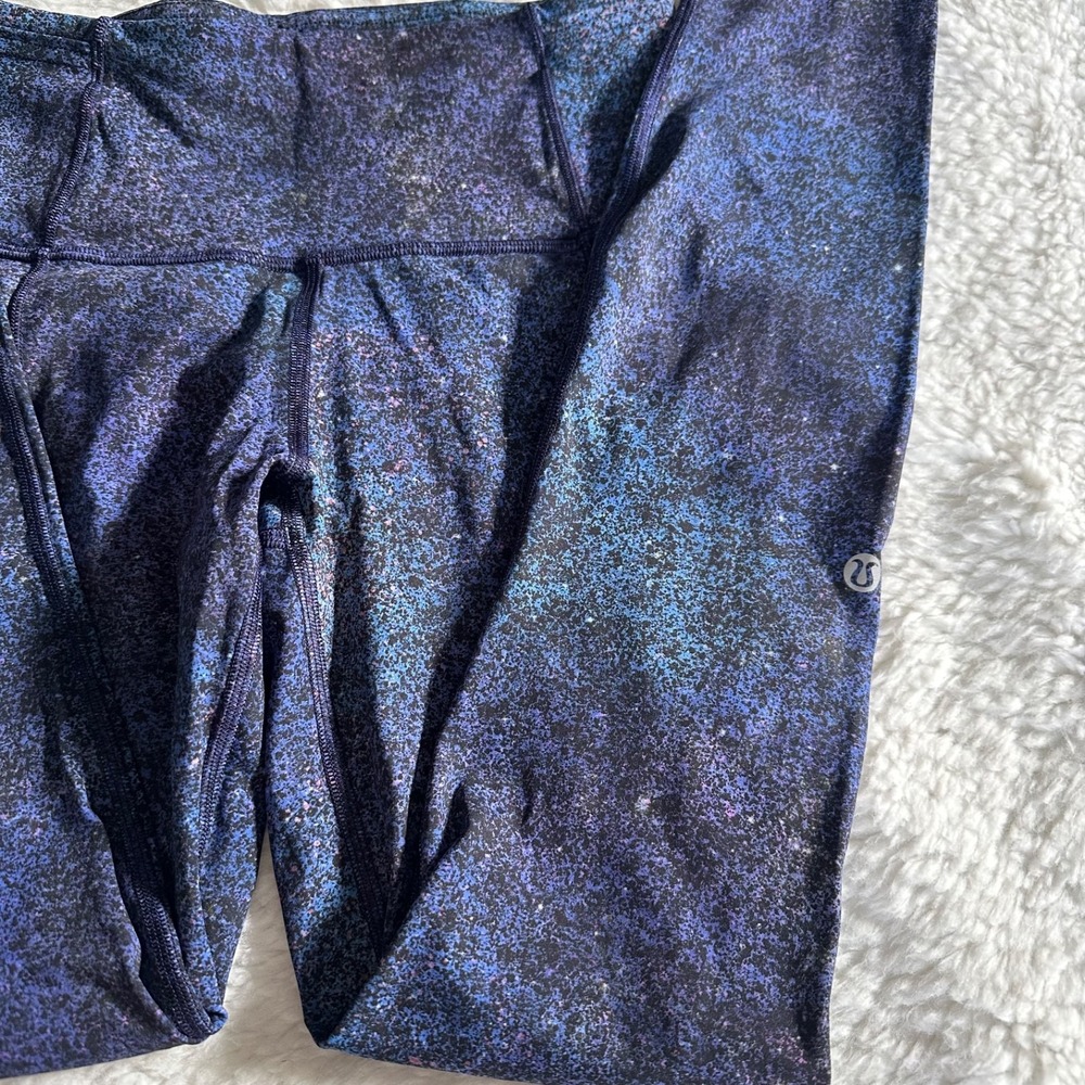 Lululemon Speed Up Tight 28" High-Rise Leggings Galaxy Theme - Size 4 - Picture 2 of 10